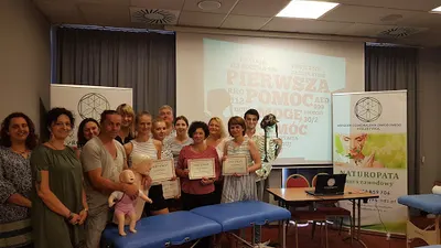 Centrum Szkoleniowe HOLISTYKA Kursy zawodowe Naturopata - Czeladniczy, Przekwalifikowanie zawodowe